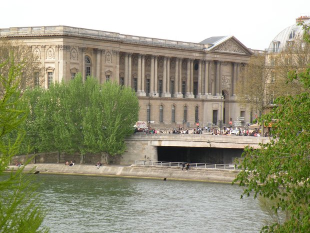  Le Louvre